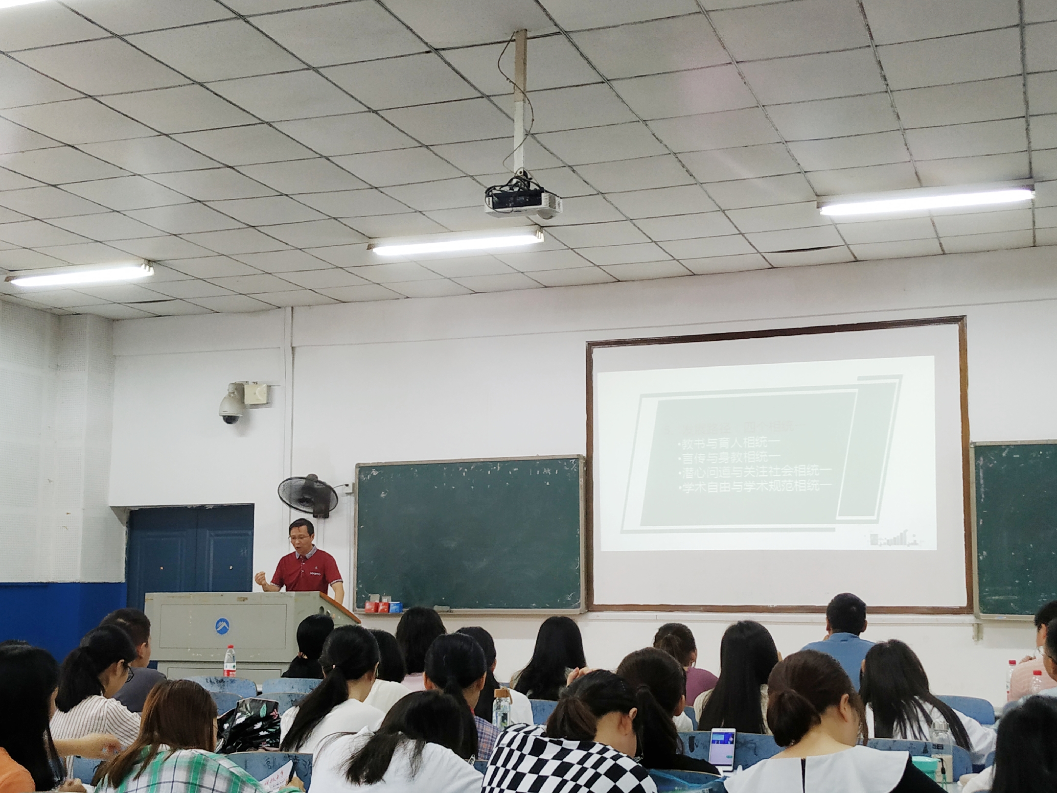 03ca2b9072a7442eab3bb92c28a83656.jpg 03ca2b9072a7442eab3bb92c28a83656.jpg