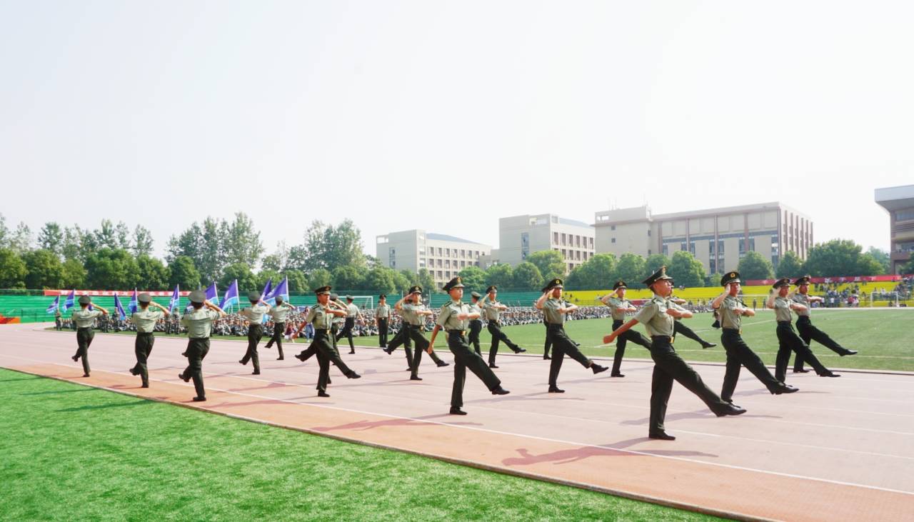 40ee695672614fe9bafa7ff0c1bbe08c.jpg 40ee695672614fe9bafa7ff0c1bbe08c.jpg