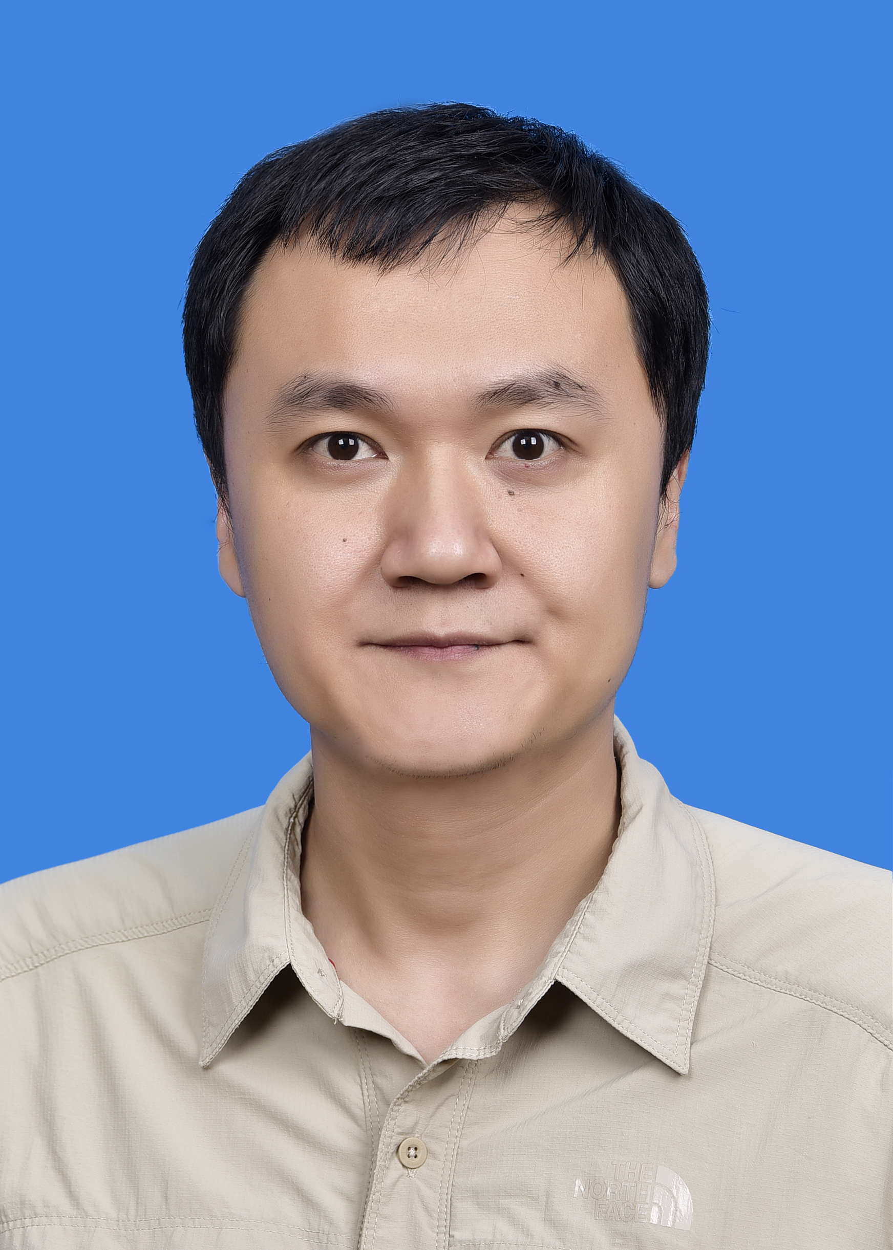 8513079cb957443db0aca46b639bb8b1.jpg 曾嘉.jpg