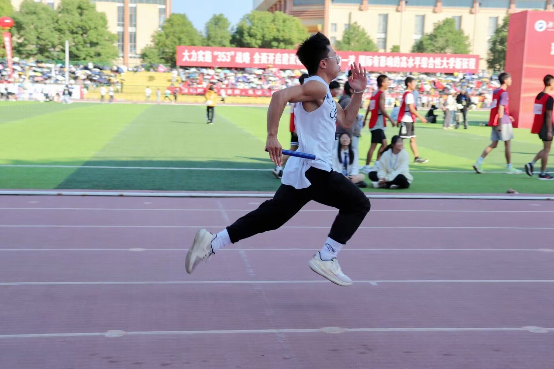 c9e379fd82284ebcb9bf90c5d910ca13.jpg c9e379fd82284ebcb9bf90c5d910ca13.jpg