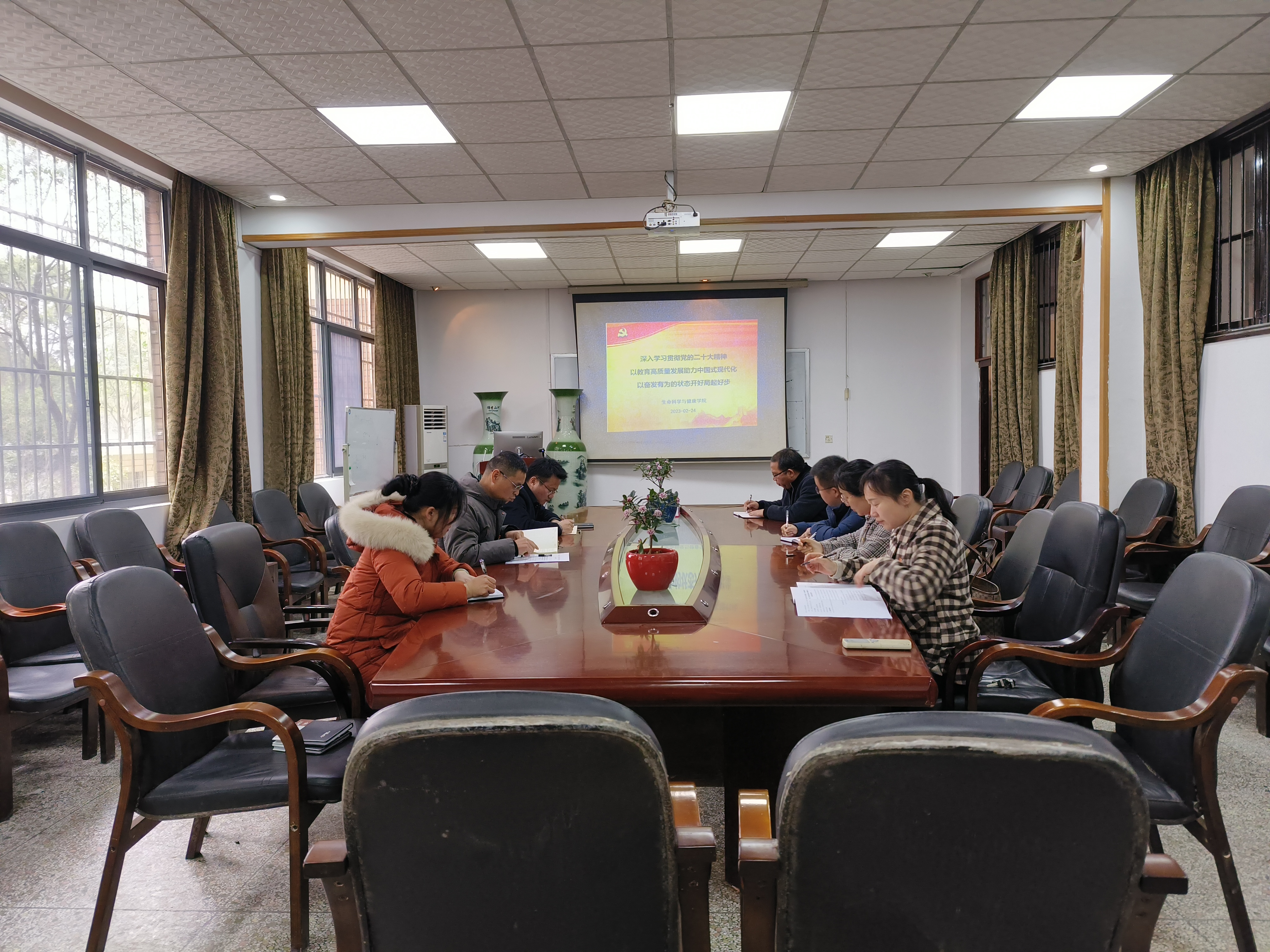 ca44d8a5e017454789dc17b7c448f4cc.jpg ca44d8a5e017454789dc17b7c448f4cc.jpg