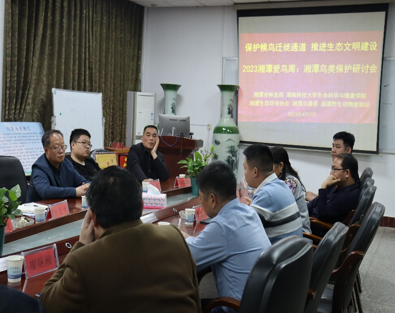 4df95a859b4d46e6a194c94a46af686b.png 4df95a859b4d46e6a194c94a46af686b.png