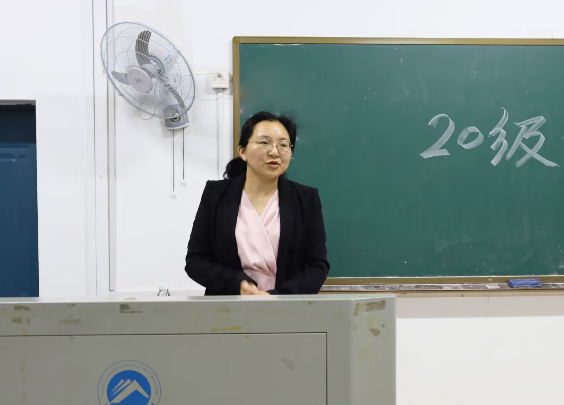 c85fbd2f01ea4cc3b5236124521199e3.jpg c85fbd2f01ea4cc3b5236124521199e3.jpg